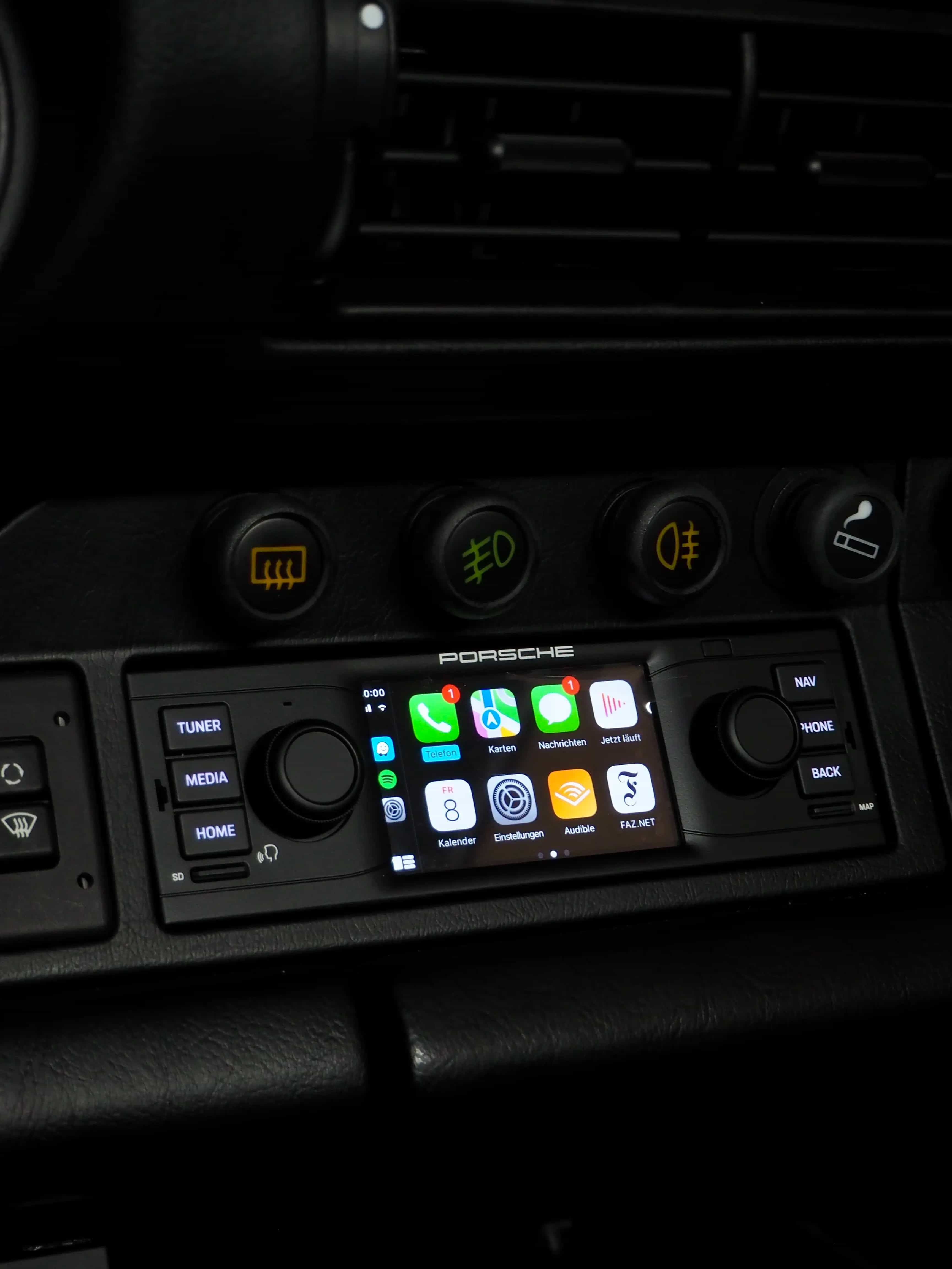 Hintergrundbild Nachruestbar Porsche BMW 1
