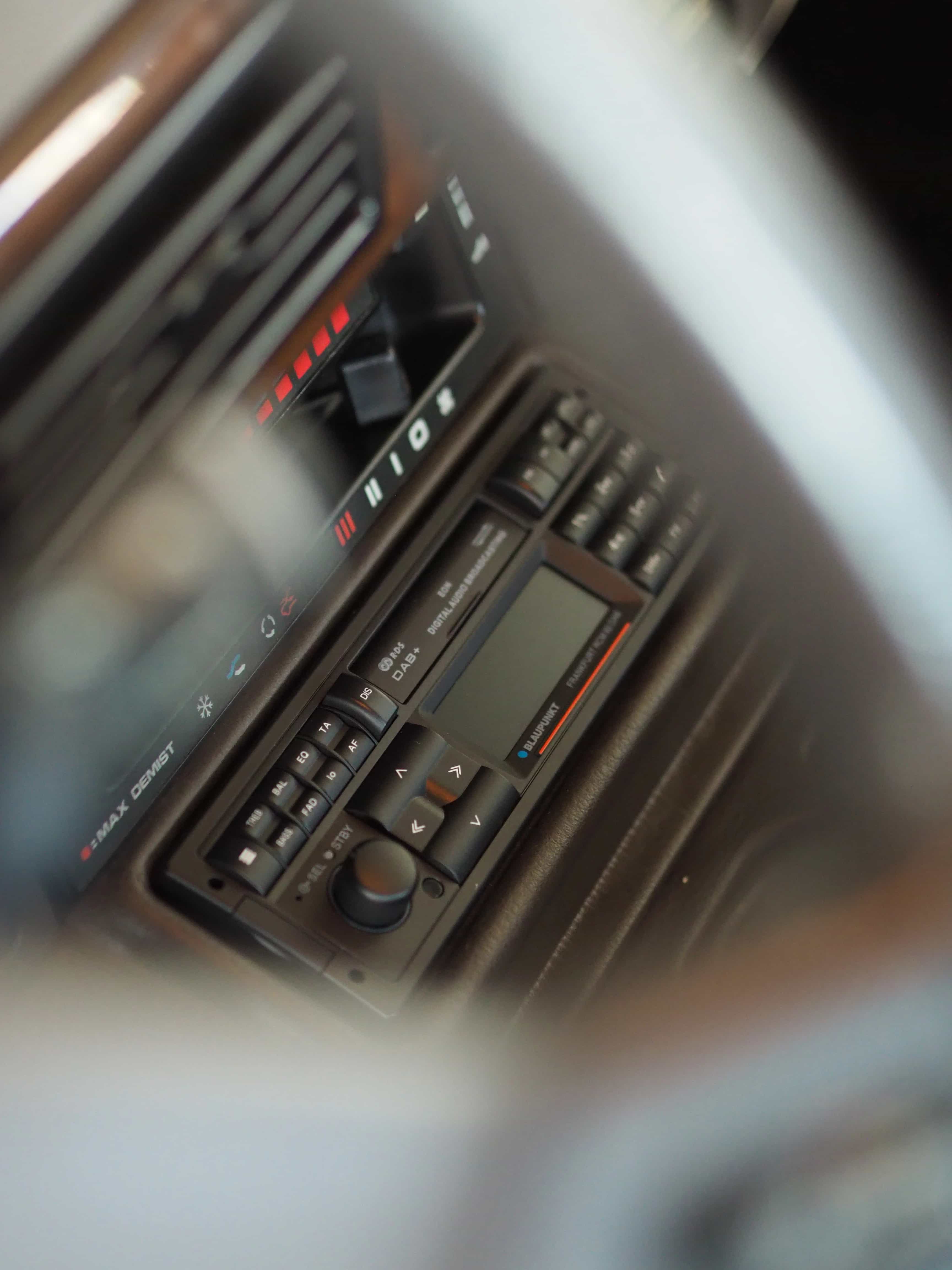 Range Rover Classic Radio und Soundsystem Upgrade