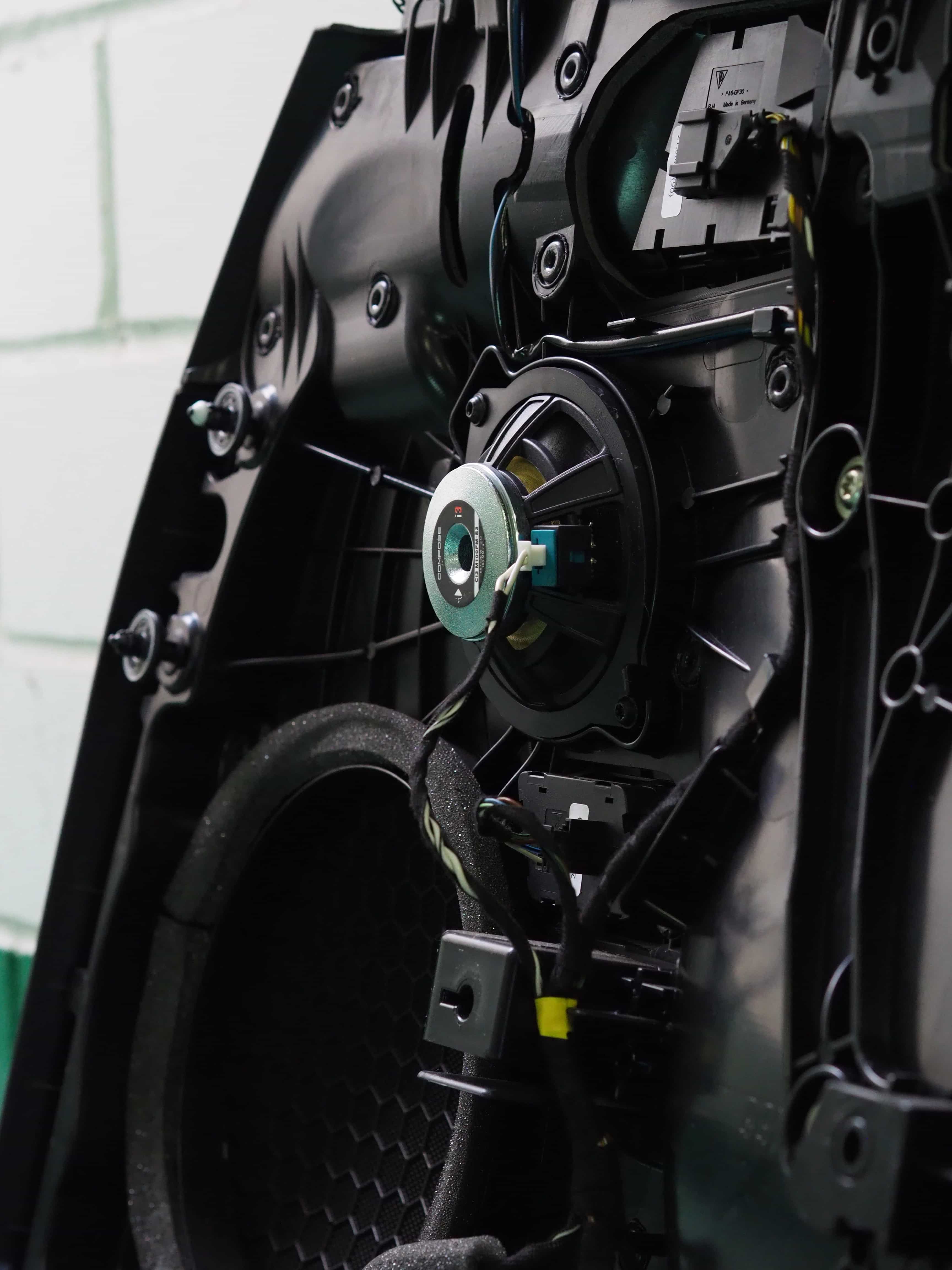 Lautsprecher nachrüsten lassen im Porsche 997.2