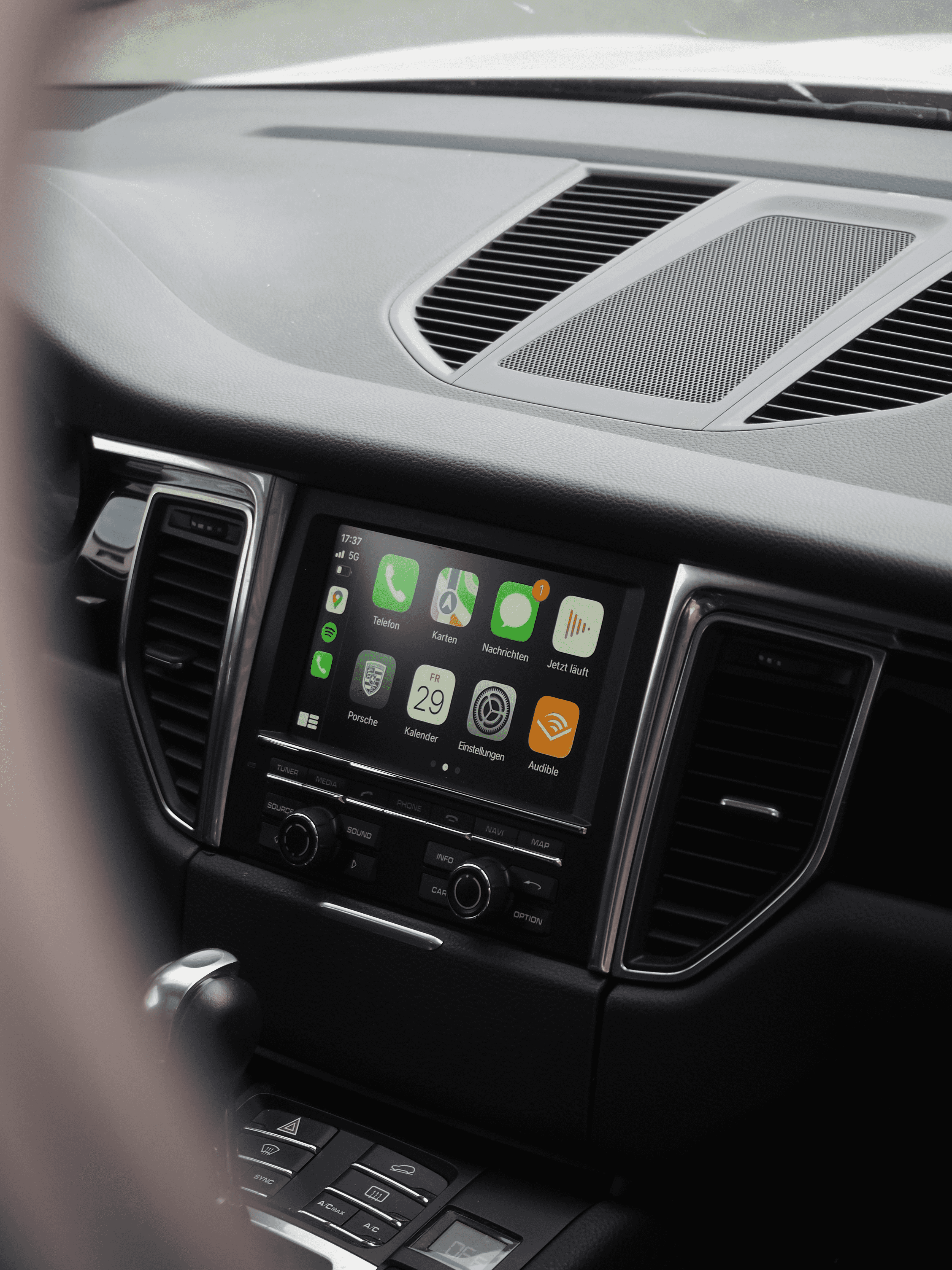Porsche Cayenne und Porsche Macan - Apple CarPlay / AndroidAuto Nachrüstung